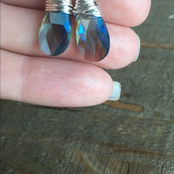 Handmade Genuine Swarovski Crystal Earrings- Blue - Picture 3 of 4
